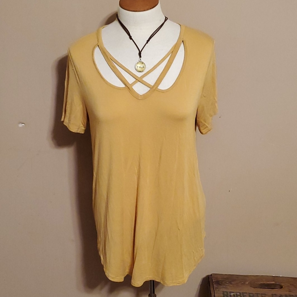 Rags II Riches mustard seed short sleeve top sz Lg